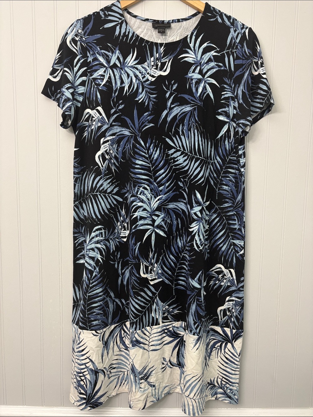 J. Jill Wearever Collection Short Sleeve Palm Leaf Print Crewneck Dress Women M